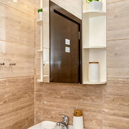 Fully Equipped With Cozy Lounge By Flat Mаnager Апартаменти *
